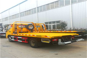 河源附近拖车救援搭电